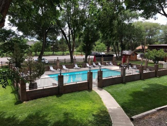 Austin'S Chuckwagon Motel Torrey Kültér fotó
